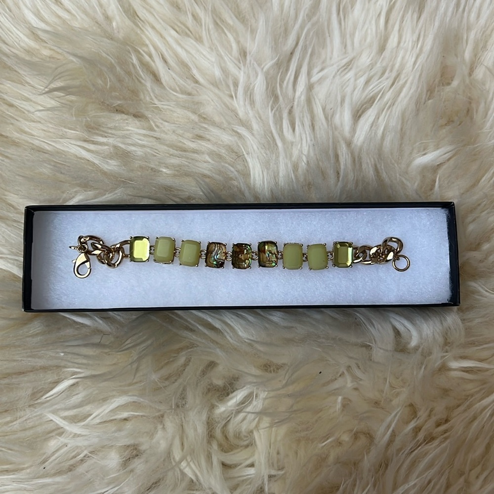 Bracelet